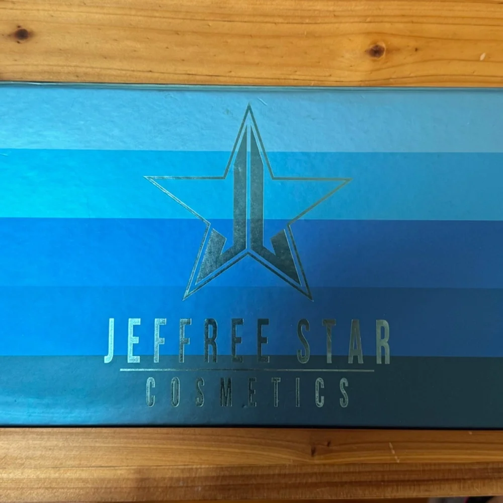 RARE NEW Mini Jeffree Star Liquid Lipstick - Jawbreaker